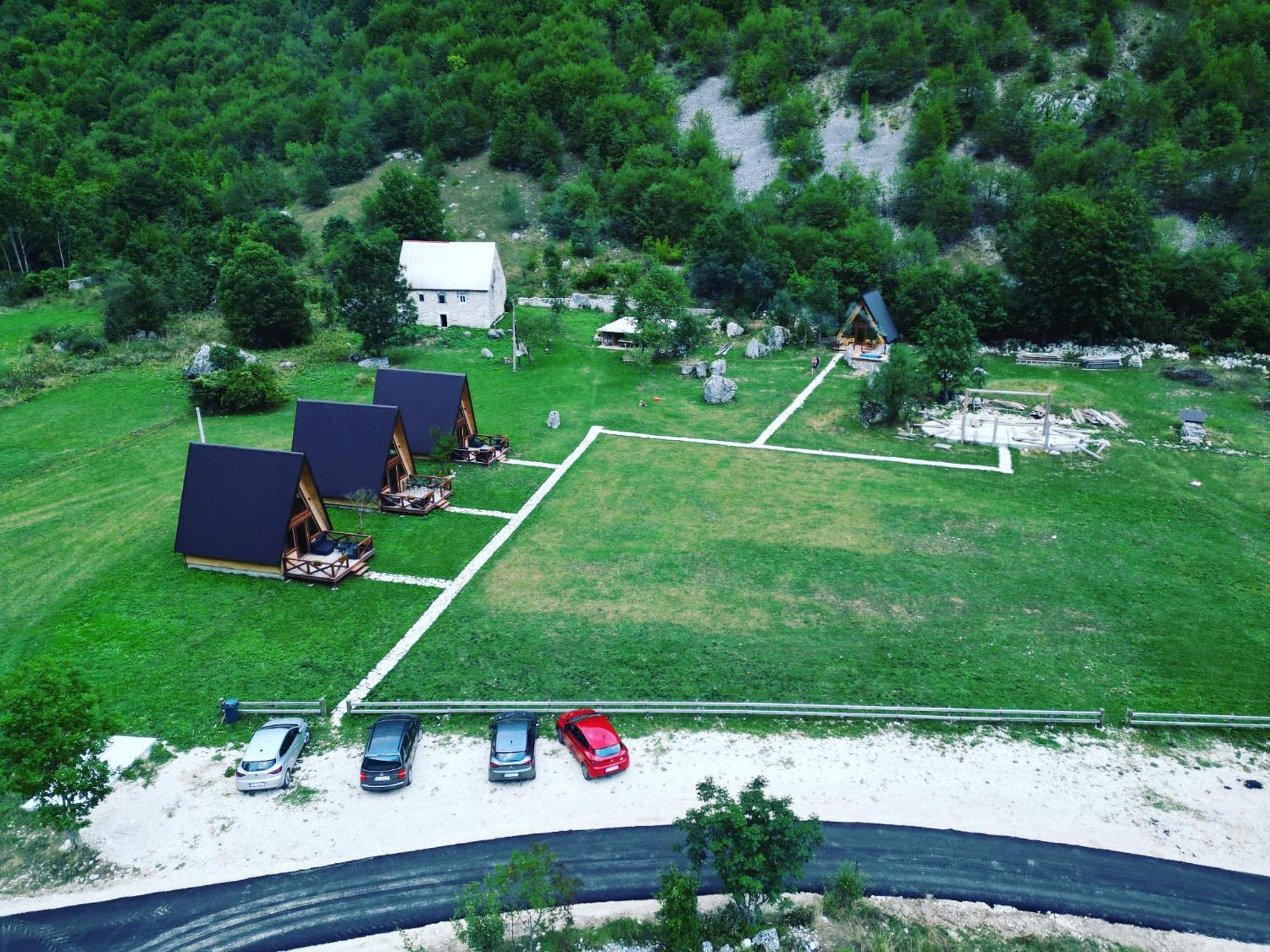 Etno Apartmani Komarnica Savnik Exterior photo